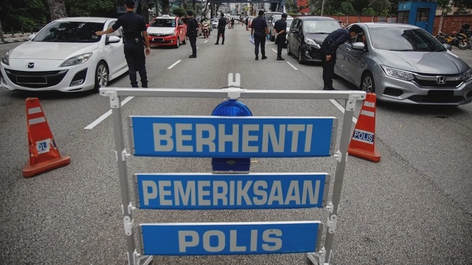 F1 visitors face checks at five screening points