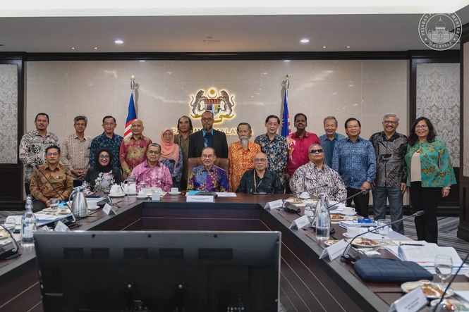 Hayati sejarah, elak AI hakis identiti bangsa - Anwar