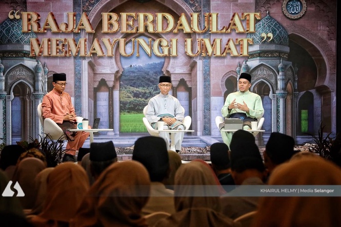 Institusi diraja berperanan sebagai pendamai konflik kuasa