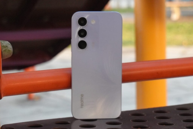 Image from: Realme C100 Malaysia review: A practical budget friendly phone for long days away