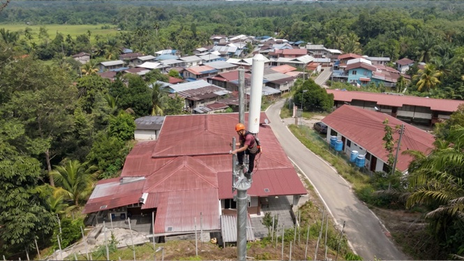 Image from: U Mobile and ZTE demo solar-powered 5G site that can be deployed in just three days