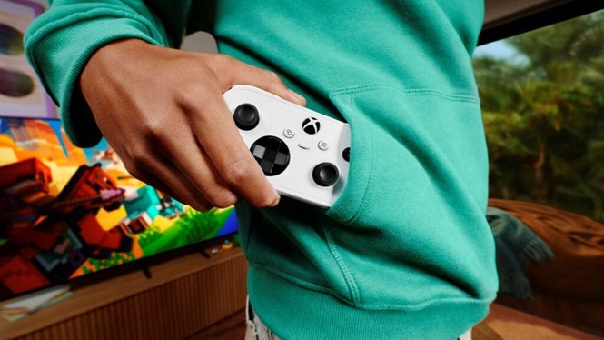 Image from: Meet the new Xbox Nano Controller, proving that size isn’t everything