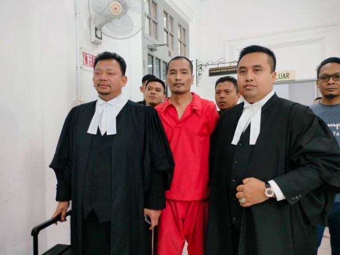 Image from: Kes Pukul Isteri: Peguam Bela Rosmaini Secara Percuma Tarik Diri, Dedah Perkara Sebenar