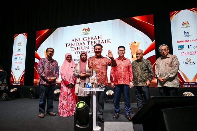 kpkt nga kor ming