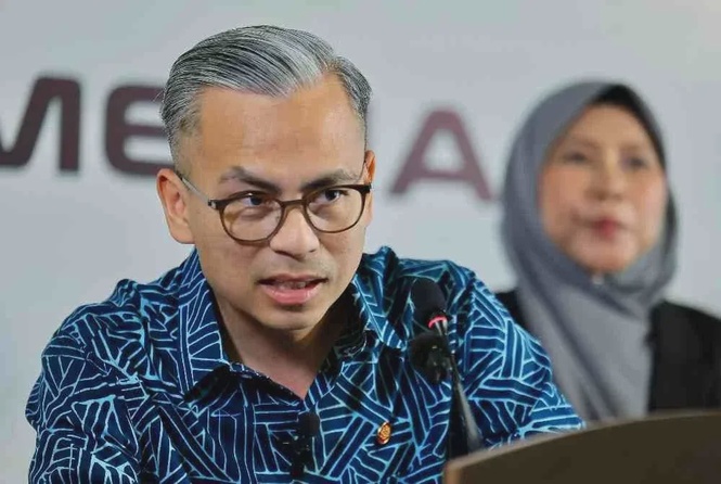 Image from: Disahkan! Diesel dihantar ke Filipina bukan dari perut bumi Malaysia – Fahmi