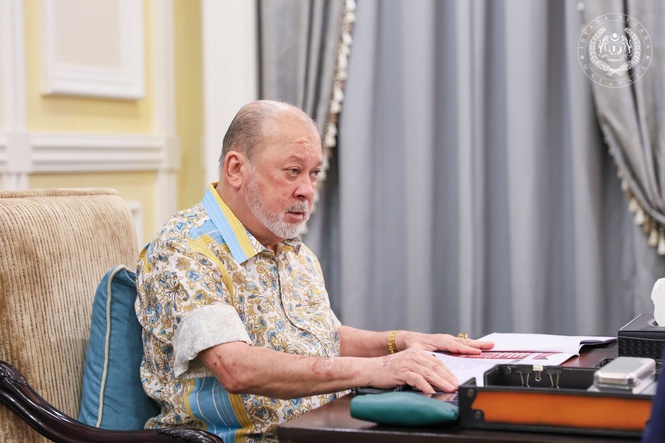 Image from: Kebakaran di Sandakan: Agong hulur sumbangan peribadi, bantu ringankan beban mangsa
