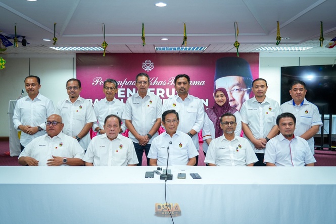 Image from: “Sekarang kita kerajaan, tak ada sebab nak tebuk atap” -Pengerusi BN Negeri Sembilan