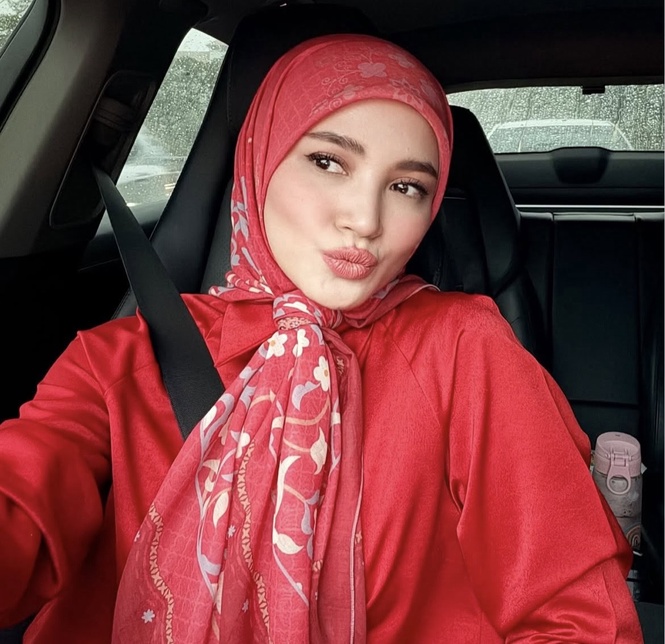 Image from: Sheila Rusly luah hasrat mahu jadikan Fazura menantu – “Kalau ada anak lelaki lagi…”
