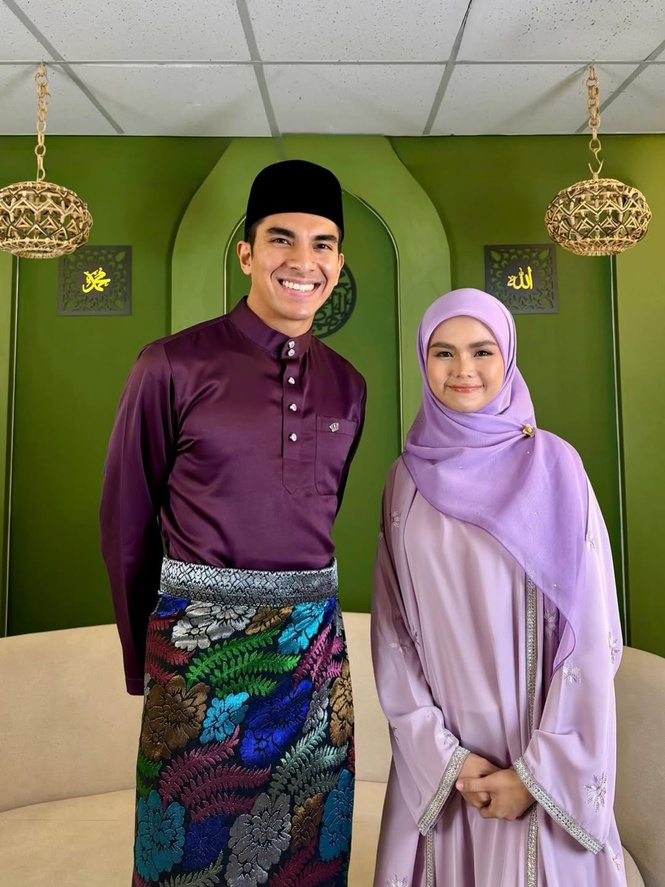Image from: “Dia boleh ajar saya menari, dia tak perlu join politik” -Syed Saddiq selesa tunang teruskan kerjaya