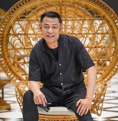 Image from: Aznil Nawawi kongsi perjalanan henti merokok – “Pandang muka anak, sedia ke mereka hilang papa”