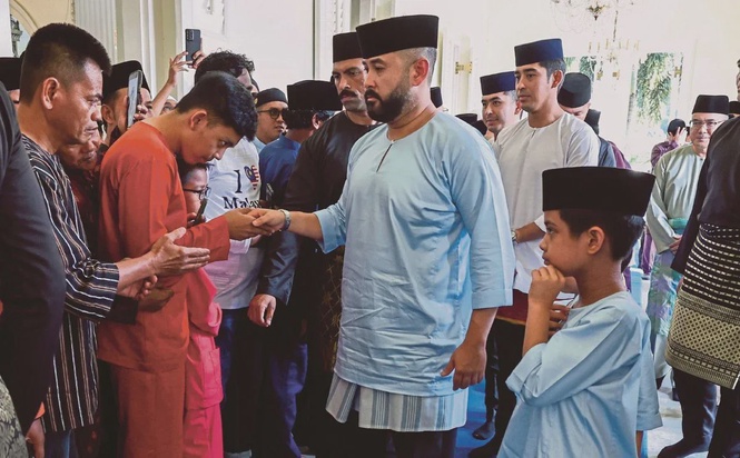 Image from: Teguh bersama! ATM junjung kasih sokongan TMJ terhadap institusi ketenteraan