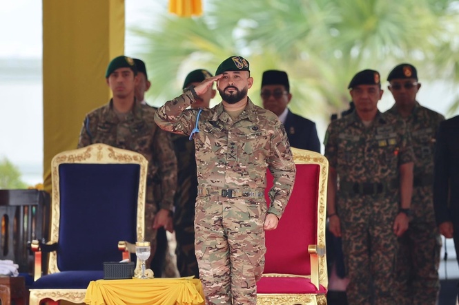 Image from: TMJ zahir dukacita, institusi ketenteraan diperguna demi populariti media sosial