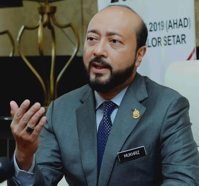 Image from: Pembubaran DUN Johor, taktik politik wujudkan persepsi UMNO-PH tak sehaluan – Mukhriz