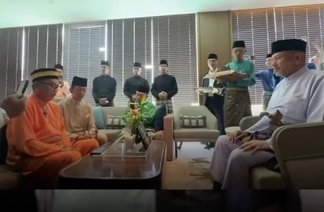 Image from: Tunku Nadzaruddin dimasyhur sebagai Yang di-Pertuan Besar Negeri Sembilan