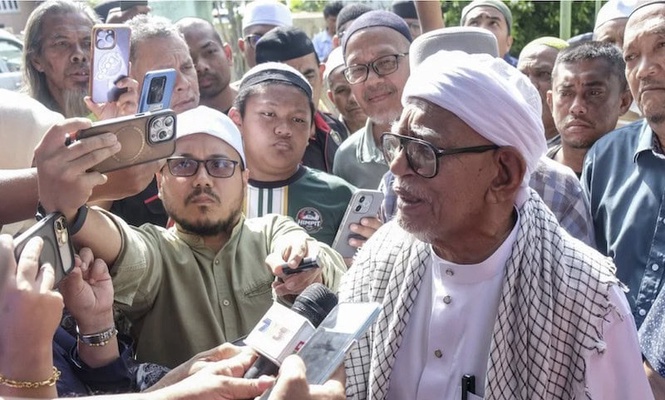 Image from: Satukan orang Melayu-Islam! Muafakat Nasional 2.0 selaras konsep perjuangan PAS – Hadi Awang