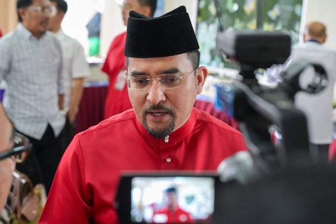 Image from: Kes buli MRSM: #YouTouchYouGo! Empat pelajar dibuang, dua lagi digantung – Asyraf Wajdi