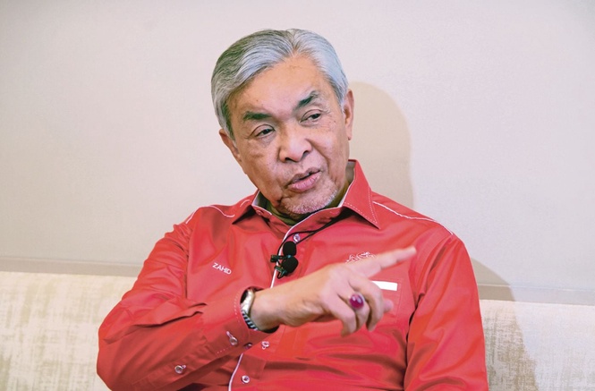 Image from: Ismail diarah menghadap Tuanku Muhriz, cari jalan penyelesaian krisis Negeri Sembilan – Zahid