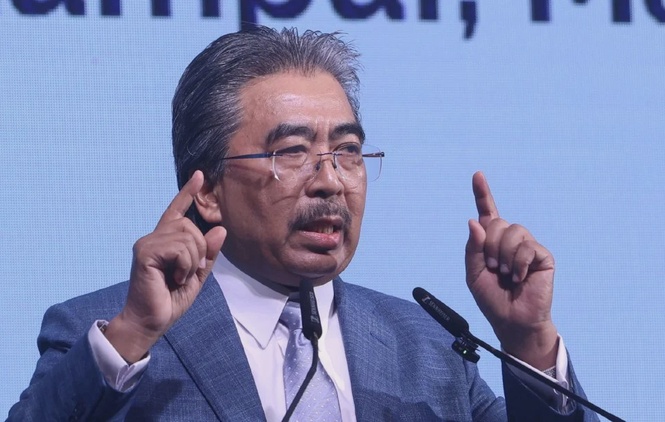 Image from: Jangan rumitkan keadaan, lambat lagi pilihan raya – Johari