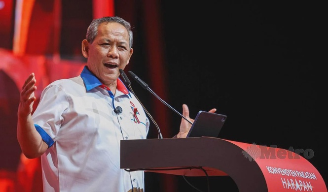 Image from: Exco Negeri Sembilan umum penurunan takhta Tuanku Muhriz, Aminuddin dakwa perbuatan derhaka!