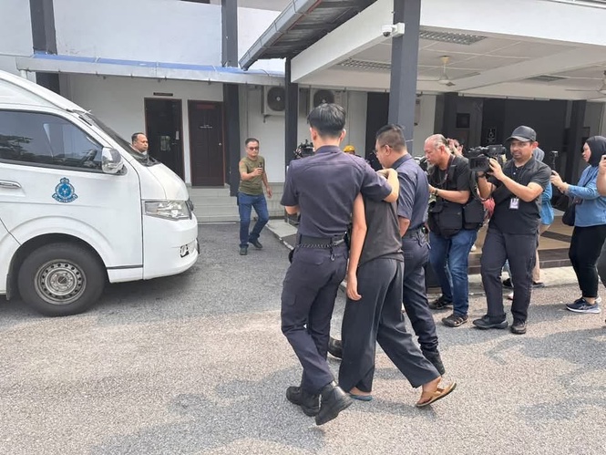 Image from: Pelajar maut di sekolah: Fadhlina arah semua aspek diperiksa -“Jangan sembunyikan apa-apa!”