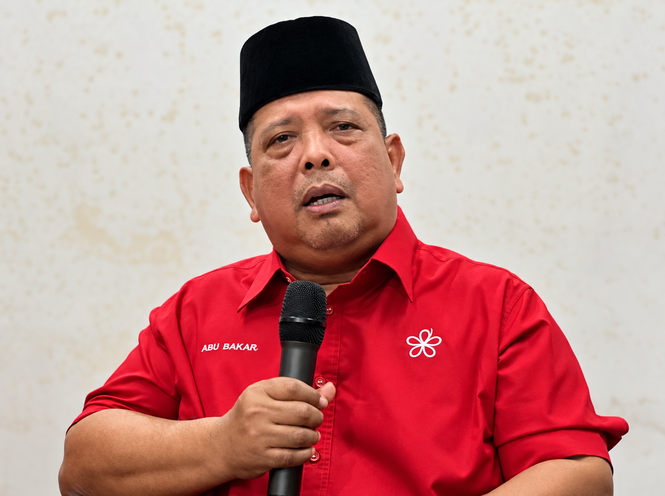 Image from: Digantung BERSATU, Abu Bakar tegaskan masih MB Perlis! – “Saya kekal, jangan keliru”