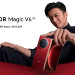 Eager Crowds Line Up for the HONOR Magic V6 First-Day Sales