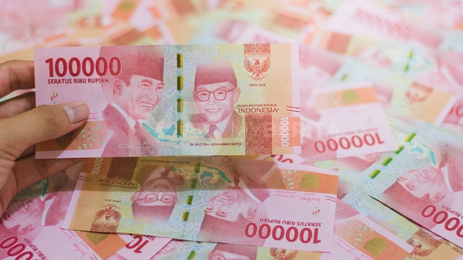 Rupiah jatuh ke paras terendah berbanding Dolar AS