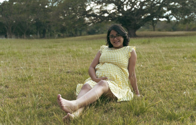 Women Who Have Given Birth Multiple Times Linked to Lower Arthritis Risk Later in Life