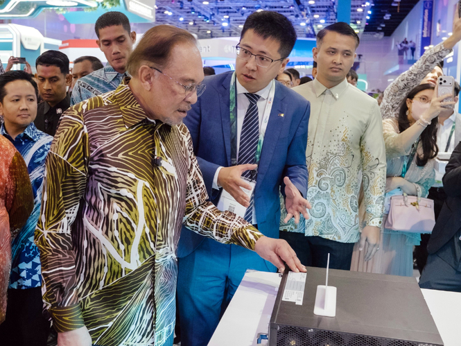 Image from: ZTE Showcases AI and Smart Grid Solutions at TNB