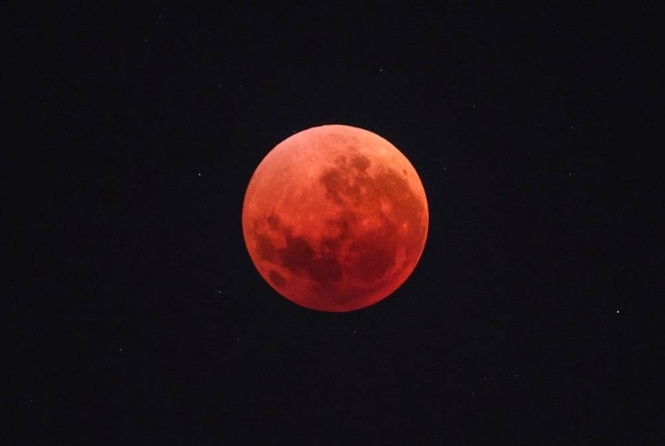 Blood Moon tonight: Rare total lunar eclipse visible on 14th night of ...