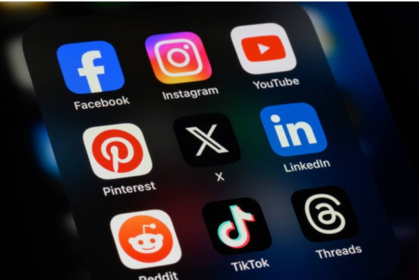 Image from: Social media curbs for under-16s by June - Fahmi