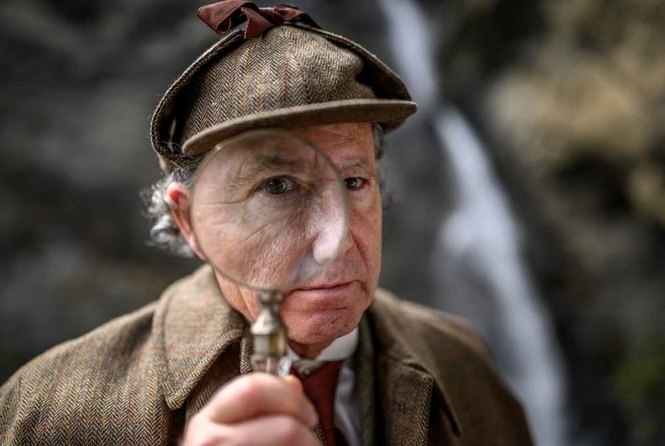 Image from: Sherlock Holmes fans recreate fateful duel at Swiss falls