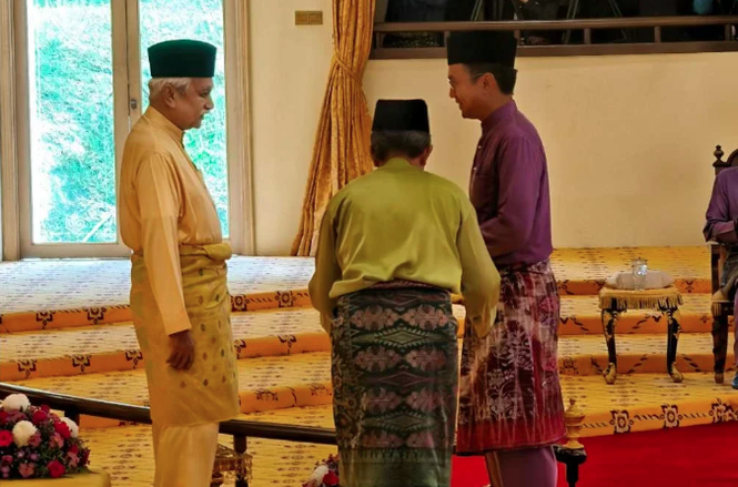 Image from: Tunku Zain proclaimed as Tunku Panglima Besar of Negeri Sembilan
