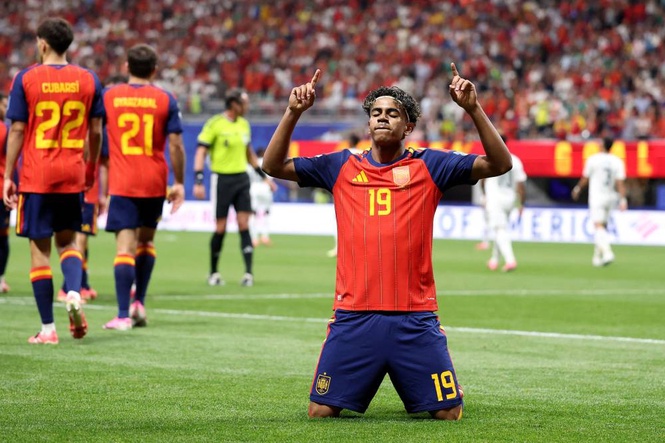 Image from: Spain Thrashes Saudi Arabia 4-0 as Cape Verde Battles to 2-2 Draw with Uruguay