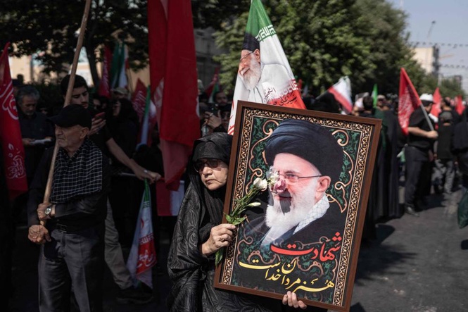 Image from: Crowds bid farewell to Khamenei in Iranian holy city of Qom