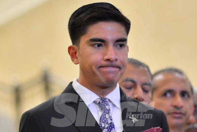 Image from: As judgment unfolds, tension grips courtroom when 1-1 split leaves Syed Saddiq's fate in third judge's hands