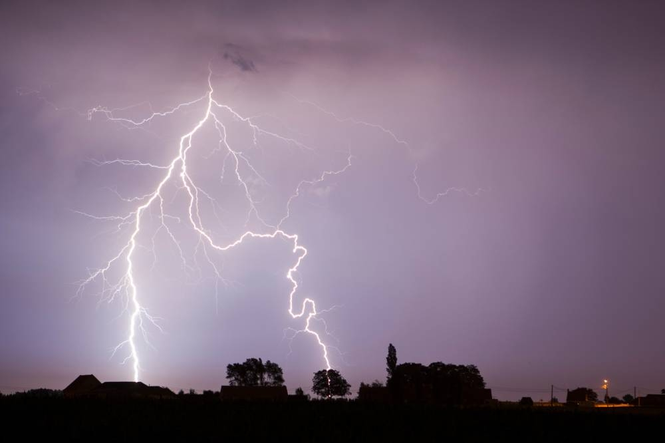 Image from: Thunderstorms, heavy rain expected to hit seven states until 9pm