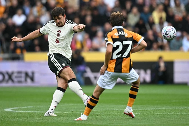 Image from: Man Utd must learn from 'frustrating' defeat at Hull: Carrick