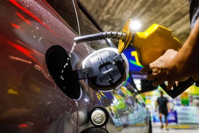 Image from: BUDI95 300-litre quota restored but abuse must be curbed