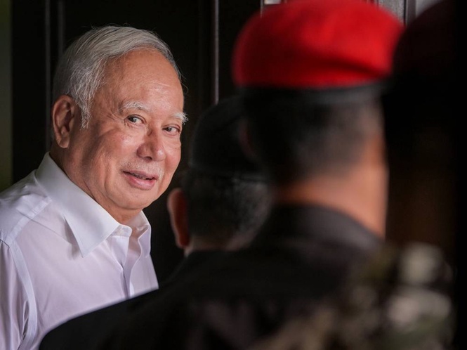 Image from: Umno sec-gen's 'Alhamdulillah' post fuels speculation after Pardons Board meeting
