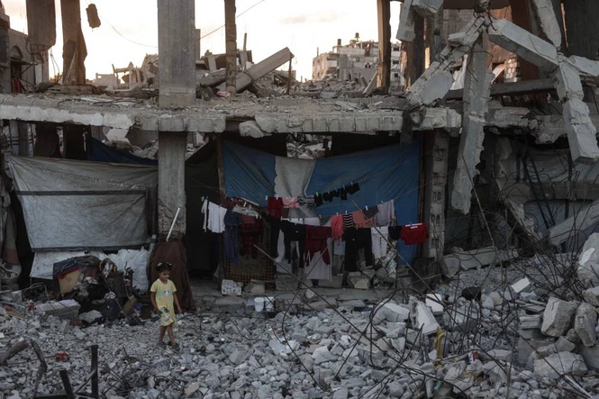 Image from: Gaza's new school year overshadowed by displacement crisis and destruction