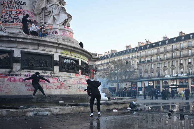 Image from: France to impose new curfews where necessary