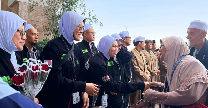 Kumpulan Pertama Jemaah Haji Malaysia Selamat Tiba Di Madinah