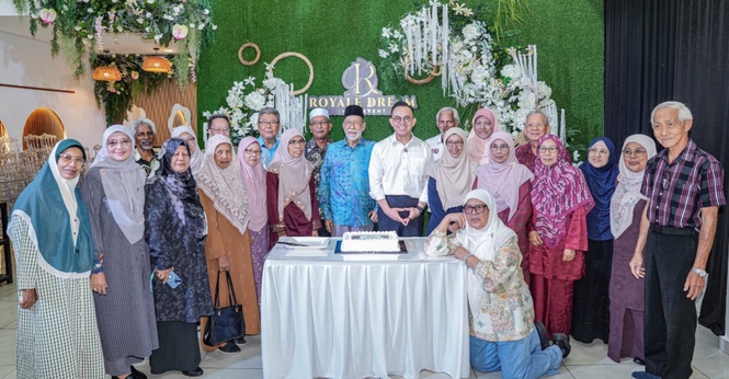 Hargai Jasa, Steven Sim Kongsi Momen Raikan Guru-Guru Sekolahnya