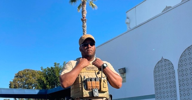 Dianggap Wira Dalam Serangan San Diego, Kiriman Terakhir Pengawal Keselamatan Undang Sebak