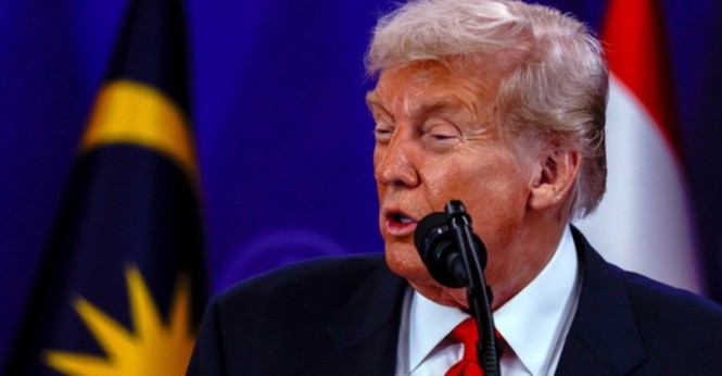 Trump Dakwa Selat Hormuz Buka Semula Jumaat Ini