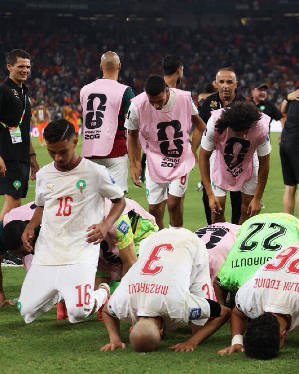 Sujud Syukur Selepas Menang Penalti, Aksi Maghribi Sentuh Hati Penonton