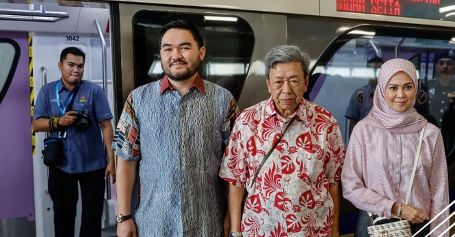 Lebih Sedekad Cetus Cadangan, Sultan Selangor Berkenan Rasai Sendiri Perjalanan Menaiki LRT3