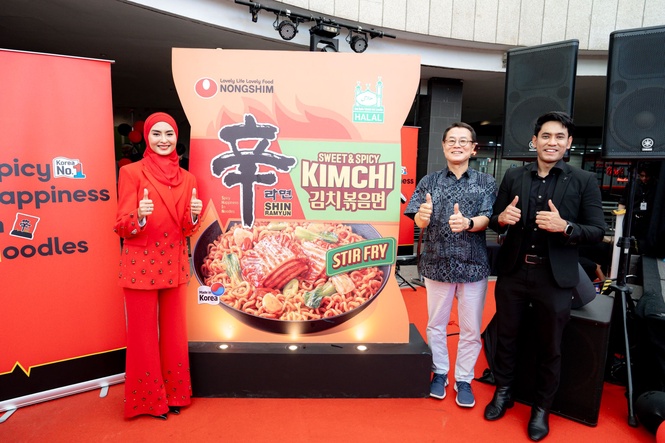 NONGSHIM Raikan Ulang Tahun Ke-40 SHIN Ramyun dengan Pelancaran Perisa Baharu Stir Fry Kimchi Berkonsepkan "SWICY"