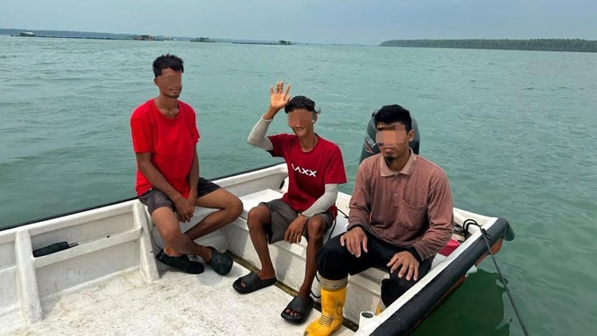 Maritim Selangor Tahan Bot Fiber Tidak Berdaftar